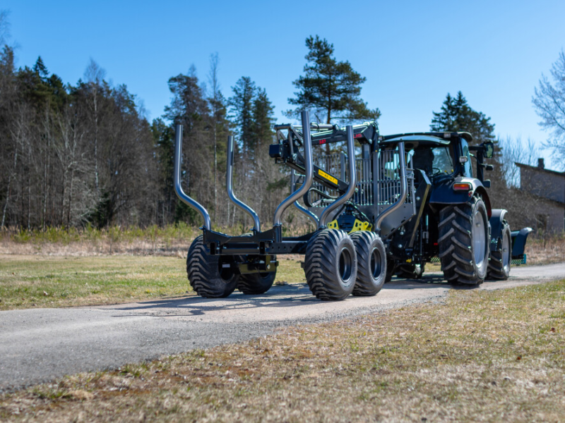 PALMS trailer with tractor